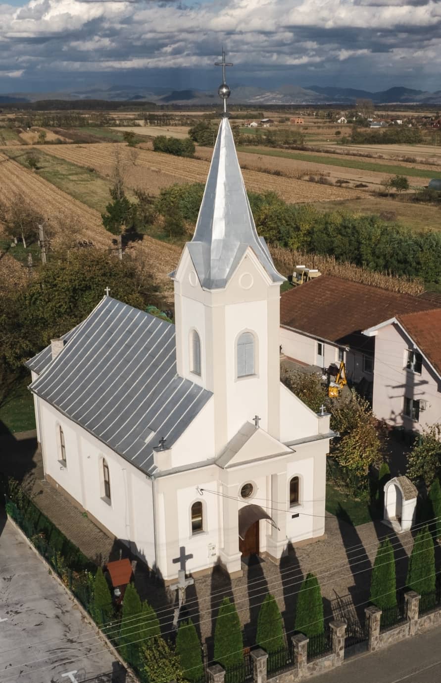 Mikolai Szűz Mária Királynő plébánia